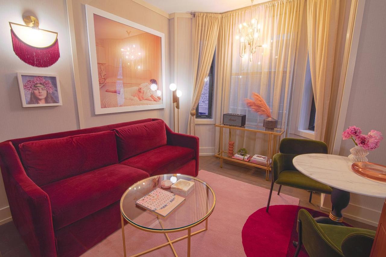Hotel The Evelyn Nomad New York Esterno foto The apartment of the main character, Carrie Bradshaw, in the television series Sex and the City